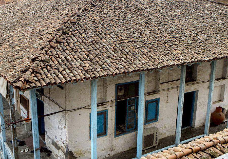 تخریب یک حمام قدیمی در محله تاریخی رشت ، میراث فرهنگی گیلان: پول تملک بناهای تاریخی را نداریم